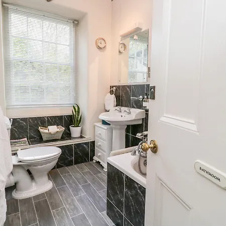 The Bolt Hole Feriehus