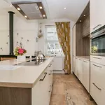 The Bolt Hole 度假居 *